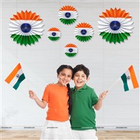 Tricolored Paper fans